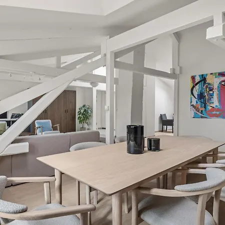 Exclusive Penthouse With Terrace Leilighet *