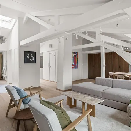 Exclusive Penthouse With Terrace Leilighet